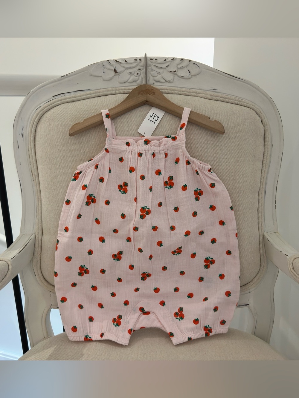 🍅 18~24 Mth Baby Gap Light Pink Cherry-Tomato Print Muslin Cotton Baby Romper